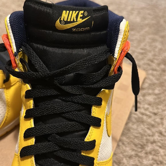 Men’s NIKE DUNK HIGH PREMIUM Black/Varsity Maize Orange size 10